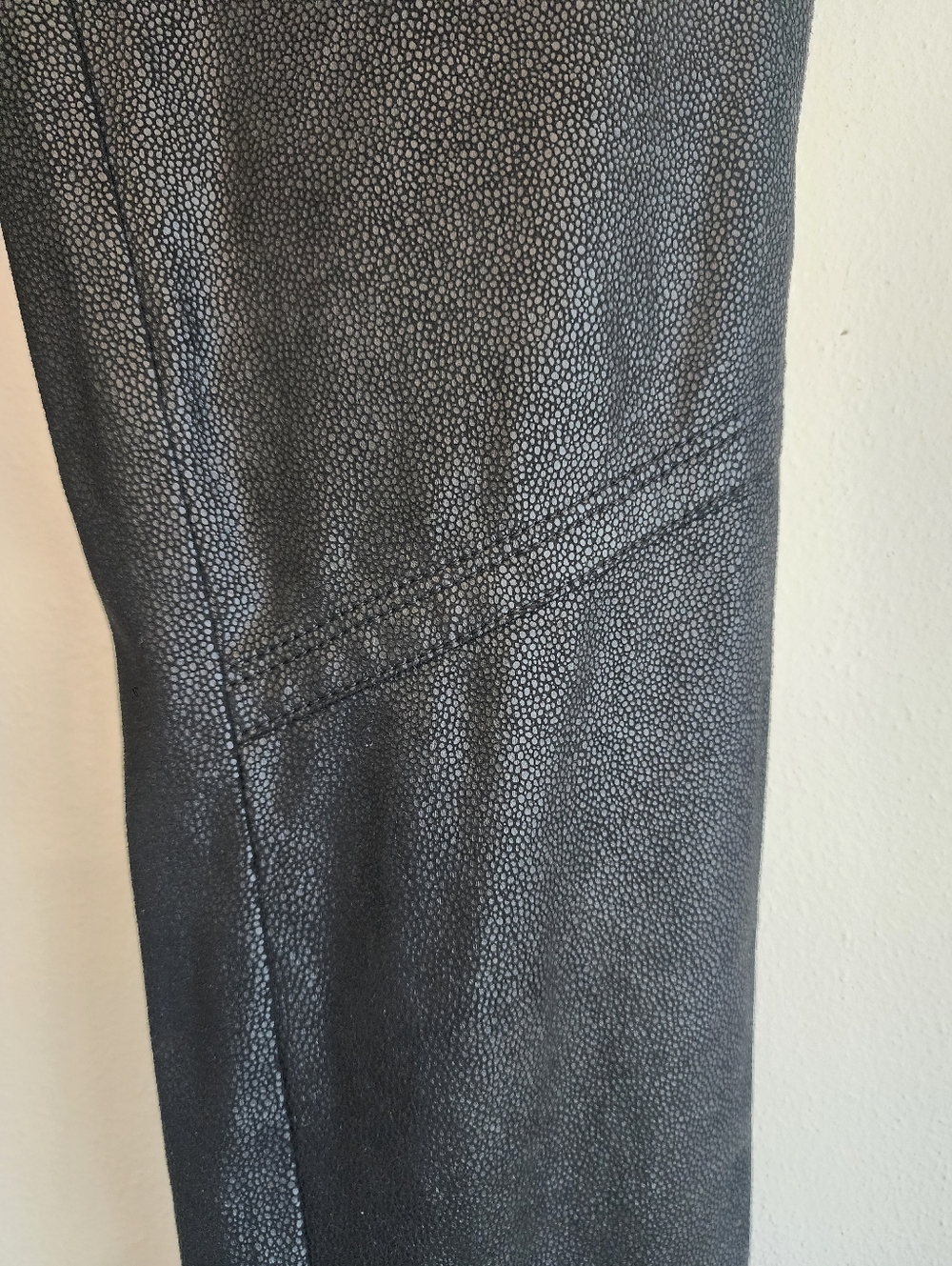 Beate Heymann Size 4 Black Faux Leather Moto Cuffed Joggers - Picture 3 of 12